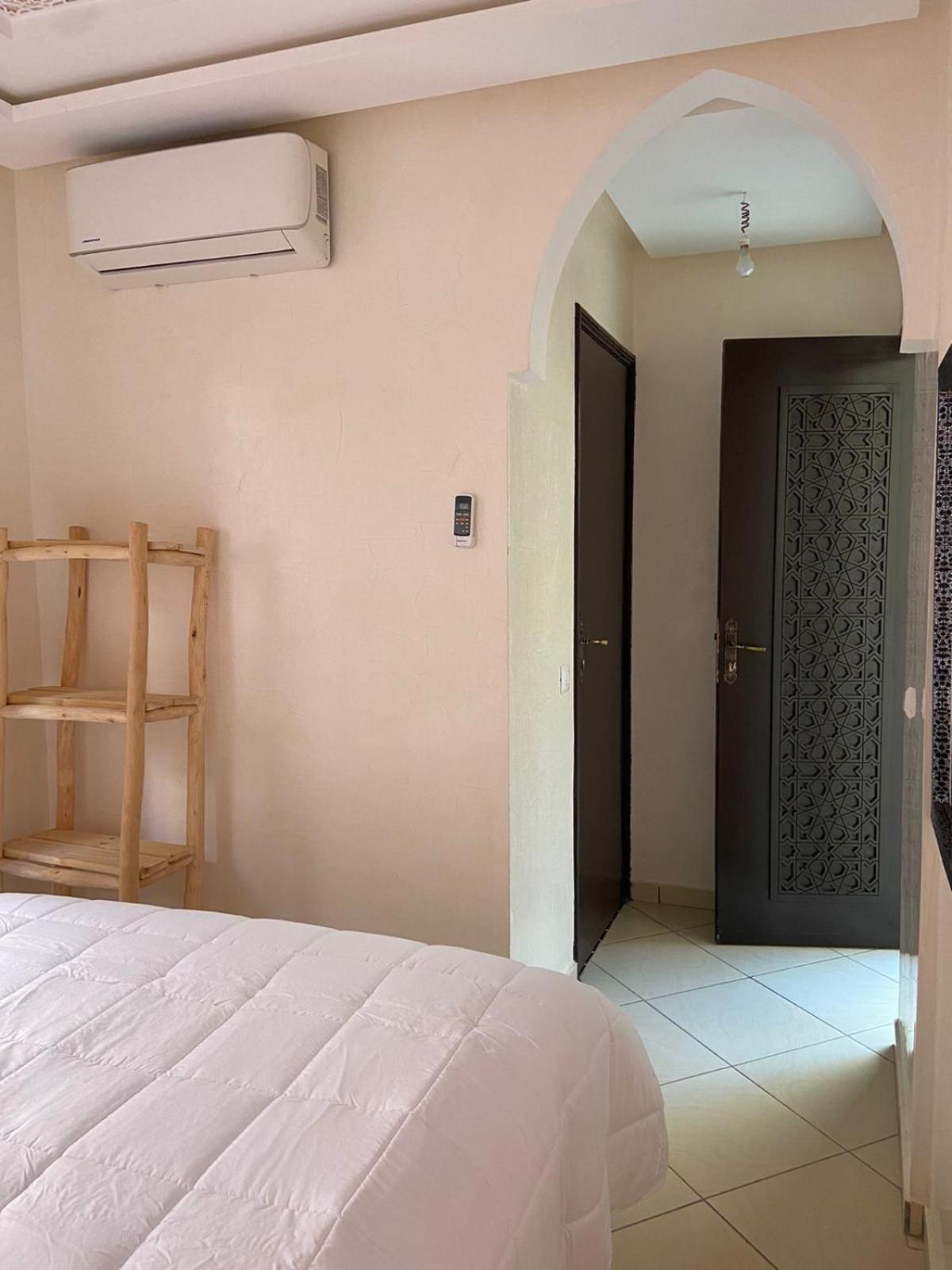 Private Riad 3Ch Salon, Terrasse Avec Jacuzzi , A Jemaa El Fna Маракеш Екстериор снимка