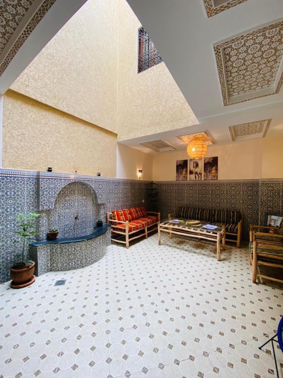 Private Riad 3Ch Salon, Terrasse Avec Jacuzzi , A Jemaa El Fna Маракеш Екстериор снимка